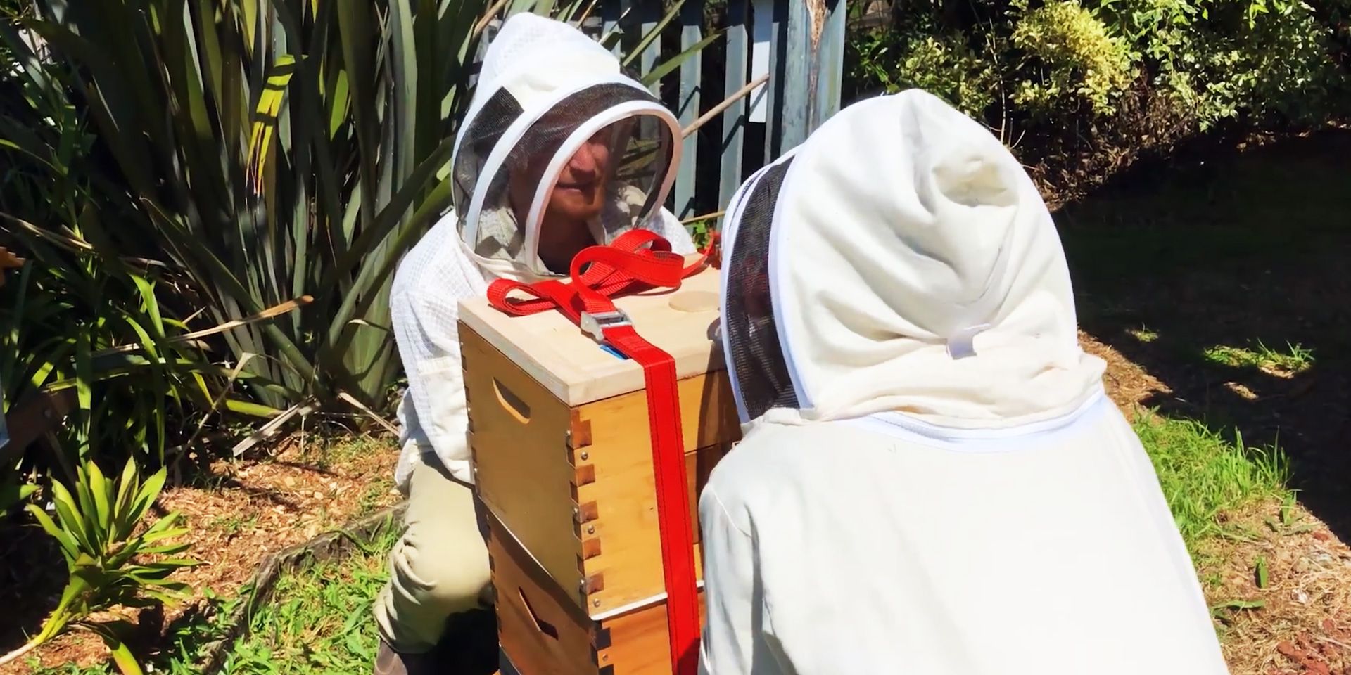 How can I move my Flow Hive?